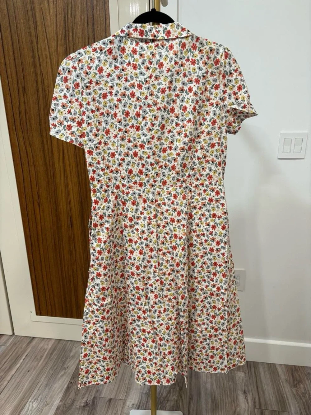 Tulip B feminine line